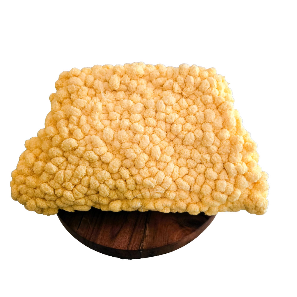 Handmade yellow thick chenille yarn clutch handbag - Picture 4 of 10